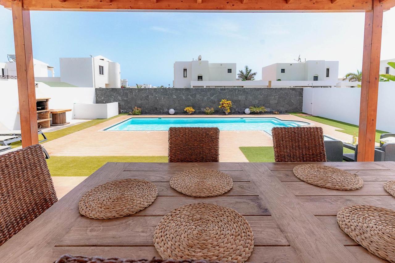 Vv Misy By Hh Villa Playa Blanca  Exterior photo
